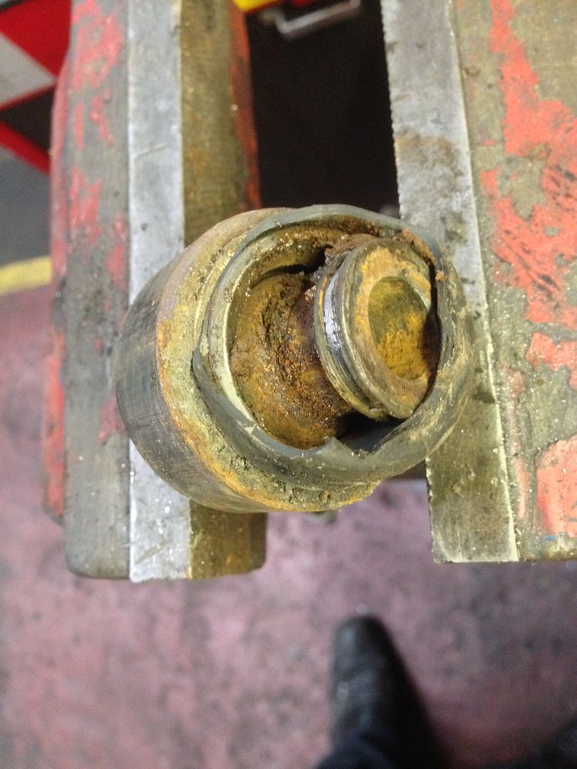 rear suspension squeak (please advice) tia Range Rovers Forum
